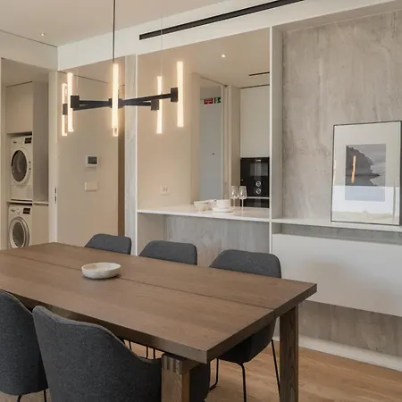 Savoy Monumentalis Ix By An Island Apartman *